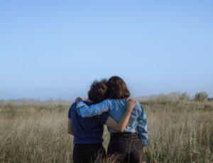 two girls trusting each other